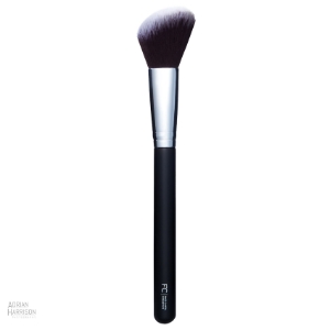 Cosmetics product photography in Melbourne - shows a makeup brush shot on a white background for an ecommerce store.